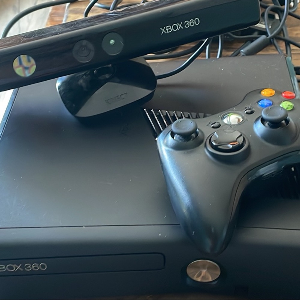 Xbox 360 kinect plus games